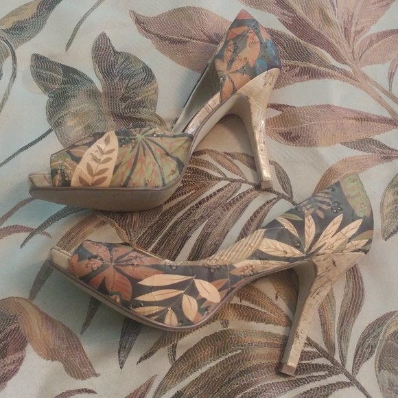 DELICIOUS TROPICAL PRINT OPEN TOE HIGH HEEL SZ 9 - Picture 2 of 7